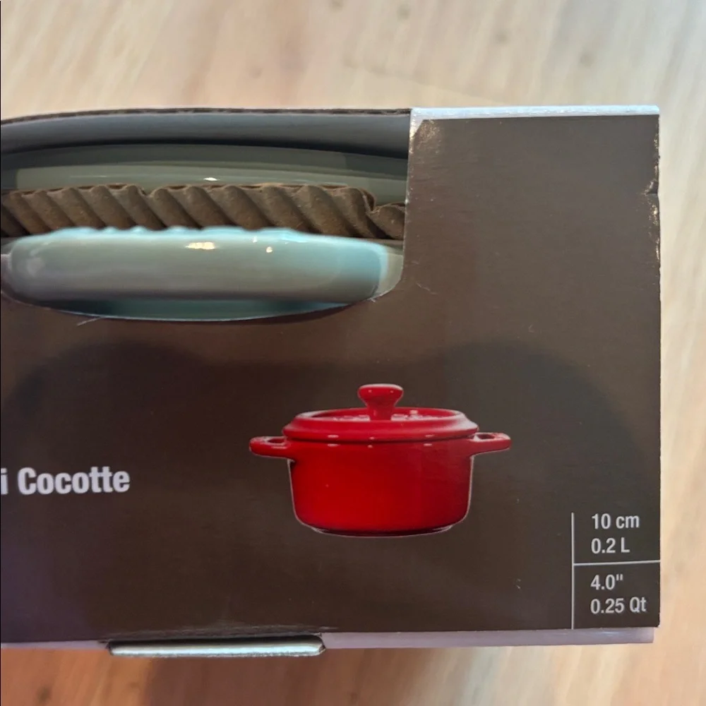 NIB Staub Mini Cocotte 10cm in eucalyptus light green